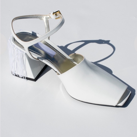 Suzanne Rae Shoes - Suzanne Rae white patent leather Fringe Back Sandal / super rare!!